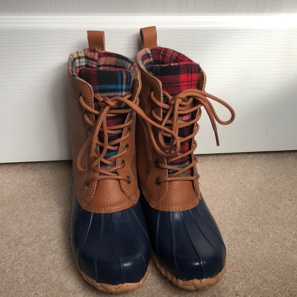 Shoes - sporto duck boots